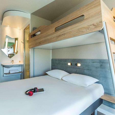 Ibis Budget Versailles Trappes Exterior photo